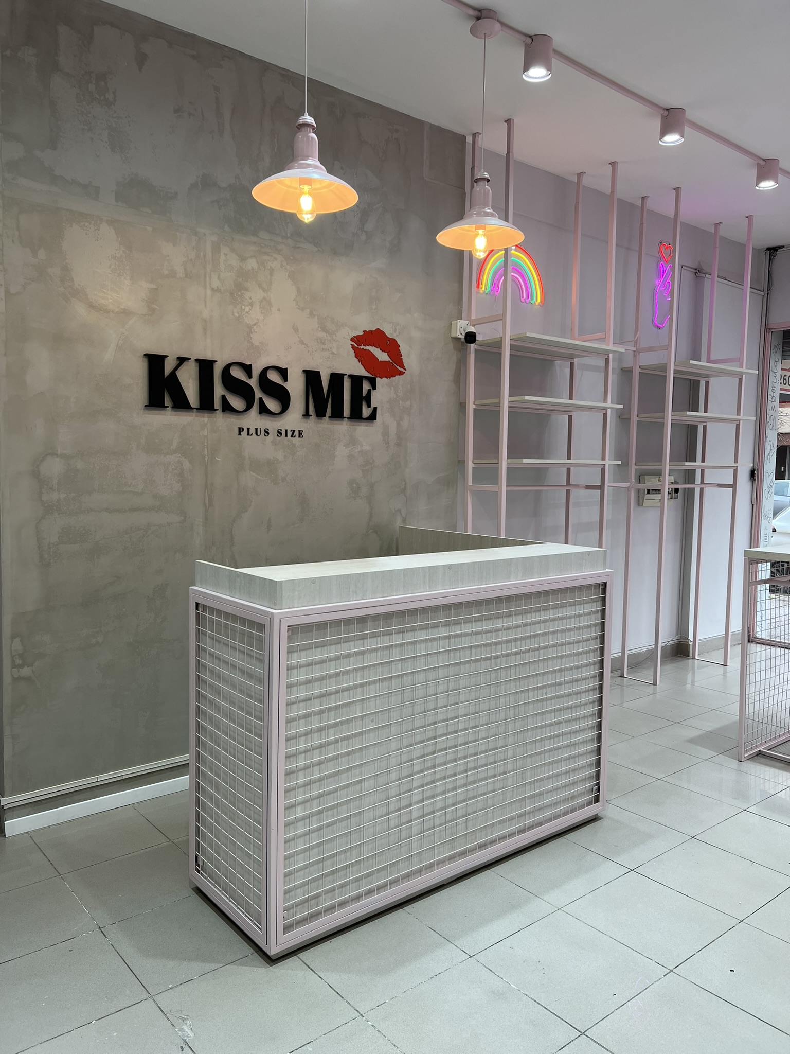 KISS ME